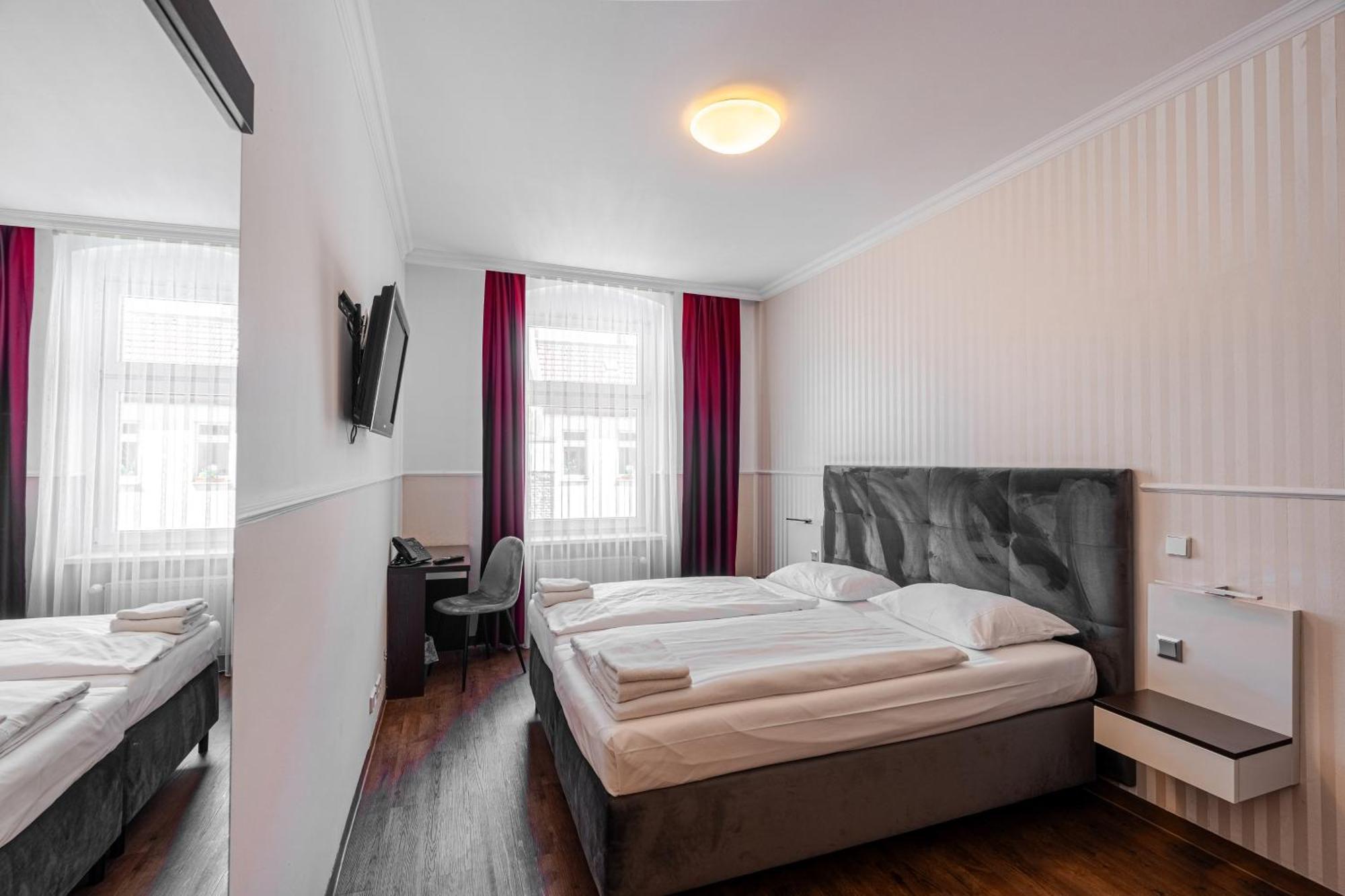 Hotel Prens Βερολίνο Εξωτερικό φωτογραφία