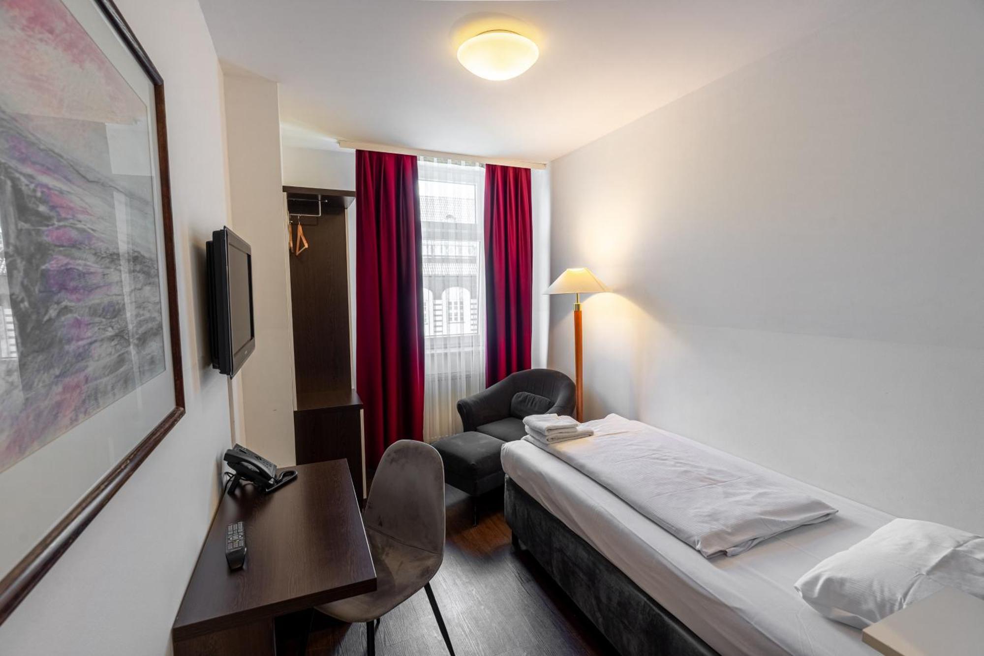 Hotel Prens Βερολίνο Εξωτερικό φωτογραφία